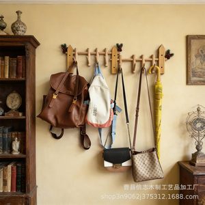 Perchero de madera para montar en la pared con ganchos para entrada, organizador de almacenamiento detrás de puertas en paredes, forma rectangular, material de madera - Product Image 4