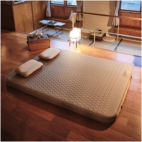Lit d'air simple portable 2-en-1 pour le camping et la maison, matelas auto-gonflant simple confortable et respirant pour le camping en tente