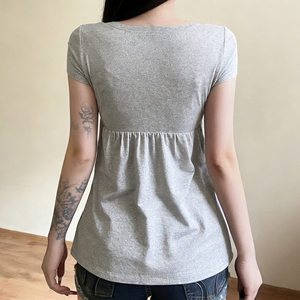 เสื้อครอปแขนสั้นคอเหลี่ยมทรงเข้ารูปผูกเอวสไตล์วินเทจสำหรับผู้หญิง ผ้าถักระบายอากาศดี เหมาะสำหรับฤดูร้อน ดีไซน์ทันสมัย - Product Image 6