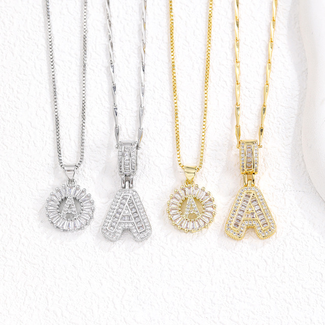 Best Selling Ice Sugar Full Diamond Zircon Pendant Necklace Women Copper Link Chain Sporty Gold Plated Letter Design