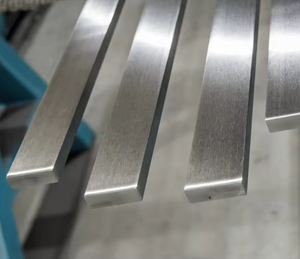 Venta al por mayor Nuevas tendencias Barra plana de acero inoxidable con agujeros Barra Pisos de acero Gi Barra plana - Product Image 3