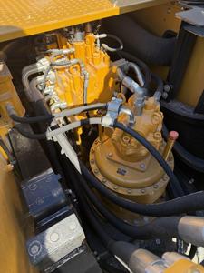 Excavadora SANY SY550H de segunda mano en las mejores condiciones, maquinaria para movimiento de tierras de 55 toneladas con pocas horas de uso, en oferta, con emisiones EPA. - Product Image 6