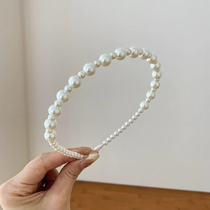Diadema de Perlas de Imitación con Diseño Exclusivo y Elegante, Diadema de Lujo Ligero para Mujer, Joyería de Moda - Product Image 4