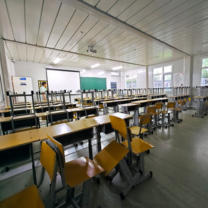Módulo de Aula Escolar en Contenedor, Diseño Rectangular Moderno para Uso Educativo con Instalación In Situ - Product Image 1