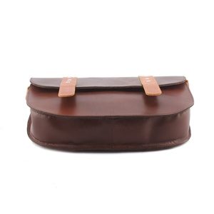 กระเป๋าหนังแท้ทำมือขายดีสำหรับผู้หญิง สไตล์วินเทจ ฤดูใบไม้ร่วง ฤดูหนาว สีน้ำตาล ตกแต่งด้วยหมุด ขายส่ง - Product Image 4