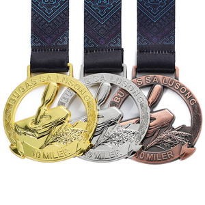 Medallas de premio personalizadas de metal fundido con diseño hueco, chapadas en oro/plata/bronce, grabadas, para finalistas de 10 millas en canoa, con logotipo deportivo. - Product Image 4