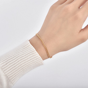 Gran oferta, pulsera de cadena cubana de moda de latón Real chapada en oro de 18 quilates, forma geométrica con cerradura para aniversario, suministro ODM - Product Image 3