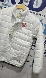 Veste coupe-vent à capuche très demandée pour l'extérieur, résistante au vent et à séchage rapide, pour une utilisation en toutes saisons, en vente - Product Image 4