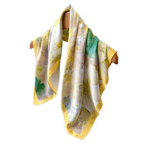 Écharpe longue en soie à imprimé floral, châle élégant en brocart pour le printemps, accessoire de vêtement d'extérieur pour femme, promotion, cadeau d'extérieur - Product Image 1