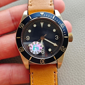 Reloj Mecánico para Hombre con Esfera Curva Azul, Movimiento Automático de Bronce, Caja de 43 mm, Correa de Cuero Italiano, Multifunción y Duradero - Product Image 1