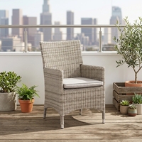 Chaise d'extérieur contemporaine en rotin/osier – Imperméable et portable pour cour, chambre, parc et villa