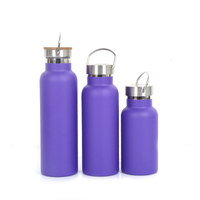 Botol Air Olahraga Stainless Steel Vakum Isolasi Dinding Ganda 500ML 800ML Custom Logo Dengan Tutup Bambu