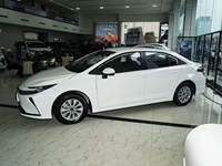 Voiture familiale intelligente à faible consommation de carburant, édition Pioneer hybride 1,8 L 2026, voiture compacte à haut confort