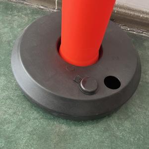 115CM rojo blanco agua arena llena Base tráfico carretera advertencia <span class=keywords><strong>Post</strong></span> PE delineador <span class=keywords><strong>Post</strong></span> T Top seguridad bolardo reflectante - Product Image 3