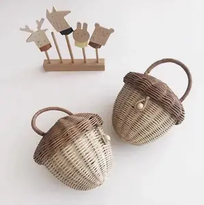 Nuova borsa in stile nordico per bambini piccola casa borsa in rattan a forma di fungo piccolo cestino per bambini giocattolo da tiro