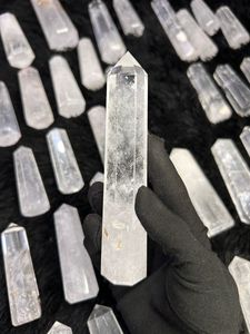 Obélisque en Agate de Quartz Naturel Clair Poli pour la Décoration et l'Énergie Curative – Nouvelle Année, Occasion Spéciale Gujarat - Product Image 3