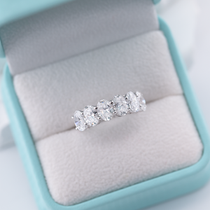 Anillo de Diamantes de Corte Ovalado Sintético Cultivado en Laboratorio de 10 Centavos 0.1 Ct, Eternidad Completa o Media Eternidad - Product Image 3
