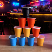 Vente en gros de gobelets en plastique colorés de 2 oz, mini verres à shot pour le jeu de beer pong, bar