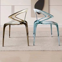 Leicht luxuriöser Esstisch und Stühle aus Acryl, moderne, minimalistische Wohnmöbel, Hocker, Sessel, transparenter Stuhl mit Kristallrückenlehne