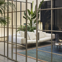 Portes coulissantes en verre trempé avec cadre en aluminium super fin doré de luxe, style minimaliste italien moderne, cloison intérieure