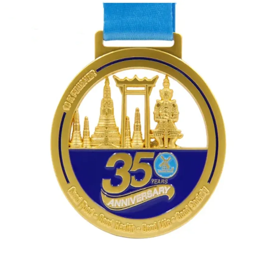 Folk Art Cut Out Design Benutzer definiertes Logo Circular Shiny Gold Finish mit sublimiertem Band Zink legierung Lauf medaille
