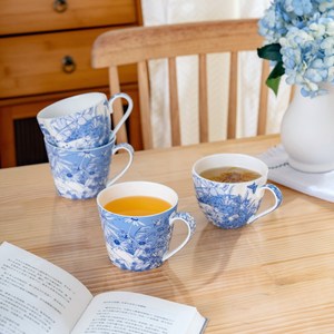 Ensemble de 4 tasses à café en porcelaine fine motif chat bleu et blanc - Cadeau idéal en forme de pétale pastoral - Product Image 2