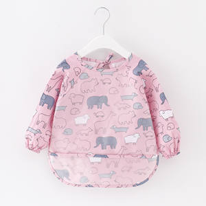 Bavoir imperméable à imprimé densité ouragan dessin animé avec fermeture à cravate <span class=keywords><strong>de</strong></span> poche <span class=keywords><strong>fenêtre</strong></span> magique manches BreezeWeave armure Premium pour tout-petits - Product Image 2