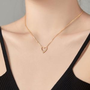 Collares con Colgante de Circonita Cúbica 5A en Forma de Corazón, Chapados en Oro de 18K y Rodio sobre Plata S925, de Dylam Dainty, los Mejores Regalos para el Día de San Valentín 2024 - Product Image 5