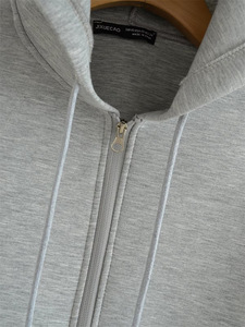 Sudadera con capucha oversize estilo urbano para hombre, corte holgado, con cremallera, puños y dobladillo acanalados, bolsillo frontal tipo canguro, estilo casual streetwear - Product Image 4