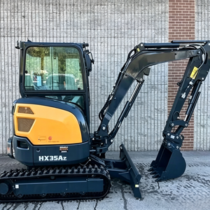 Excavatrice hydraulique compacte sur chenilles HX35AZ pour travaux agricoles et municipaux - Product Image 1