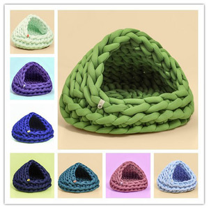 سرير مريح مصنوع يدويًا مكتنز ناعم منسوج للقطط سلة محبوكة للحيوانات الأليفة متماسكة ناعمة فاخرة سرير حيوانات أليفة صغير قابل للطي للكلاب - Product Image 6