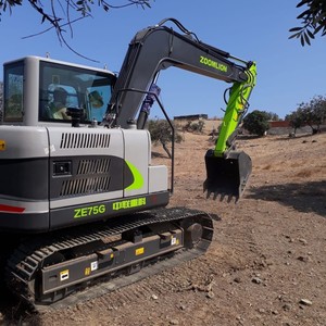 Excavadora Hidráulica de Orugas Zoomlion ZE75G de Alto Rendimiento, 7.5 Toneladas, Bomba Principal, Motor, Cucharón de 0.3m, Potencia de 46.2kW, Nueva para Construcción - Product Image 3