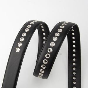 Nuovissimi Design Cinture Larghe in Vera Pelle con Rivetti Traforati e Fibbia Argentata per Donna - Product Image 4