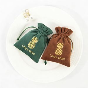 Pochette en velours personnalisable avec logo pour bijoux, bagues, boucles d'oreilles, colliers, bracelets, perruques et cosmétiques - Product Image 6