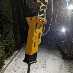 Marteau hydraulique silencieux modèle SB30 avec moteur, diamètre de la pointe de 53 mm, pour excavatrices de 2,5 à 4,5 tonnes, garantie 1 an - Product Image 1