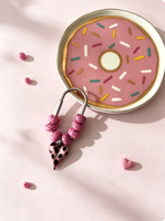 Breloque de sac personnalisée en forme de cœur imprimé léopard avec perles, pendentif de sac à main fait main, accessoire de mode, cadeau