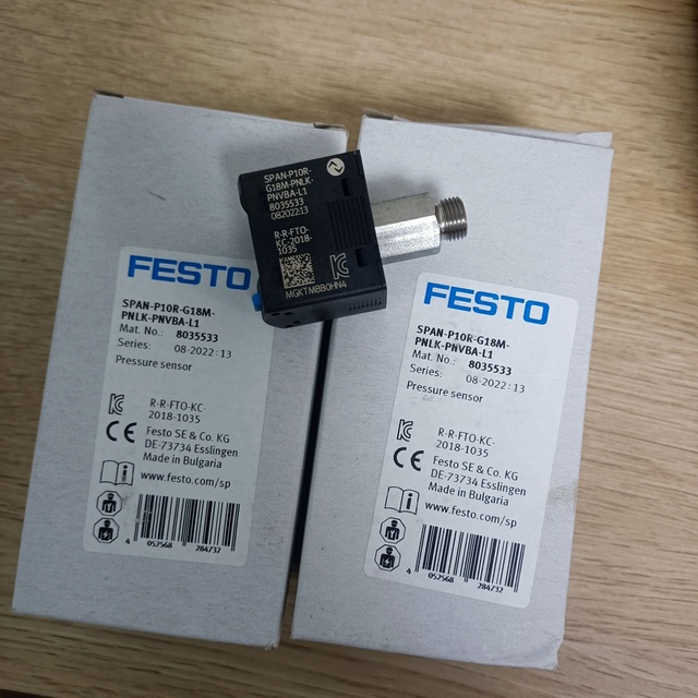 Brand New Pressure Vacuum Sensor SPAN-P10R-G18M-PNLK-PNVBA-L1 8035533