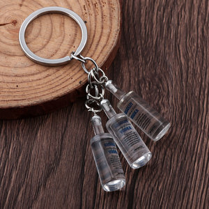 Mới sáng tạo nước khoáng chai Vodka Chai <span class=keywords><strong>Keychain</strong></span> thời trang nhỏ <span class=keywords><strong>Keychain</strong></span> thu thập quà lưu niệm <span class=keywords><strong>Keychain</strong></span> - Product Image 2