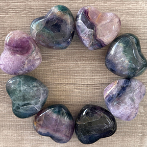 Venta al por mayor de cristales/piedras naturales talladas en forma de corazón para atracción de riqueza, piedra decorativa, mineral de piedra cruda triturada. - Product Image 6