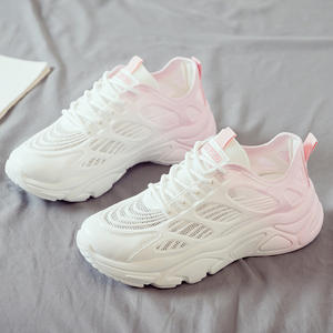 Zapatos Deportivos Casuales Blancos para Mujer, Estilo Verano 2024, con Malla Transpirable y Diseño Hueco, Artículo Popular de Verano - Product Image 3