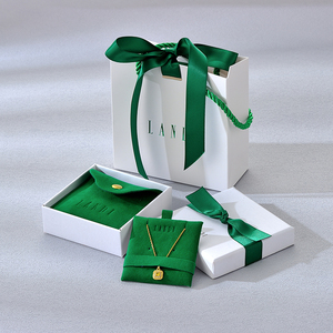 Nhà Máy Mới Biểu Tượng Tùy Chỉnh Da Lộn Đồ Trang Sức Bao Bì Set Vòng Cổ Snap Túi Nút Sợi Nhỏ Đồ Trang Sức <span class=keywords><strong>Pouch</strong></span> Và Túi Xách Giấy - Product Image 4