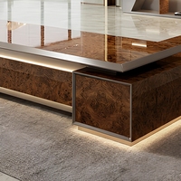 Scrivania Direzionale a L da 2,8M con Superficie in Legno Burl, Hub di Alimentazione LED, Postazione di Lavoro Moderna per Ufficio