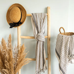 100% Eco-Friendly Turkish Peshtemal Bath Hammam Soft Cotton Quick Dry Striped Design Sand-Free and Absorbent with Logo <b>Pattern</b> - Product Image 3