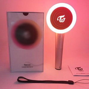 Light Stick da Concerto di Alta Qualità TWICE V2.0 con Laccetto Lampada a Mano LED in Plastica Merch Lightstick di Supporto per Idol K-pop per Fan - Product Image 5