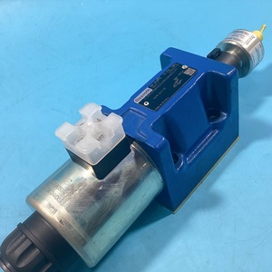 R901341853 4WE10E73-5X/EG24N9K4/A12M โซลินอยด์วาล์วแบบเปียก 3 ตำแหน่ง 4 ทิศทาง - Product Image 6