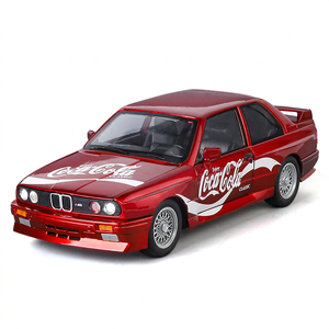Modellino Auto Classica Rossa in Scala 1/24 in Lega Pressofusa con Fari a Scomparsa, 4 Porte Apribili, Funzione Pull-Back ed Effetti Sonori e Luminosi - Product Image 1