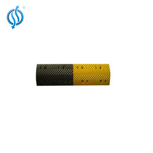 2023 <span class=keywords><strong>europeo</strong></span> reflectante amarillo-negro carretera velocidad Bump/Hump 250*345*50mm caucho de tráfico - Product Image 5