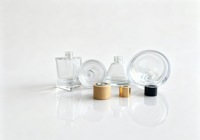 Bouteille d'huile aromatique en verre transparent de forme conique moderne de 100 ml et 200 ml, flacon vide en verre carré pyramidal pour diffuseur à bâtonnets avec bouchons