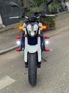 Motocyclette à essence <span class=keywords><strong>Qianjiang</strong></span> Benali Huang 300 avec une capacité de 300 cm³. Moto sportive d'occasion. - Product Image 3