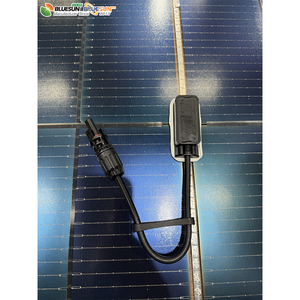 Panneaux solaires bifaciaux à double verre semi-coupés 650W 655W 660W entièrement noirs, économiques, pour usage commercial - Product Image 1